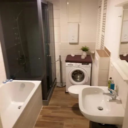 The 90's Deluxe Apartment *