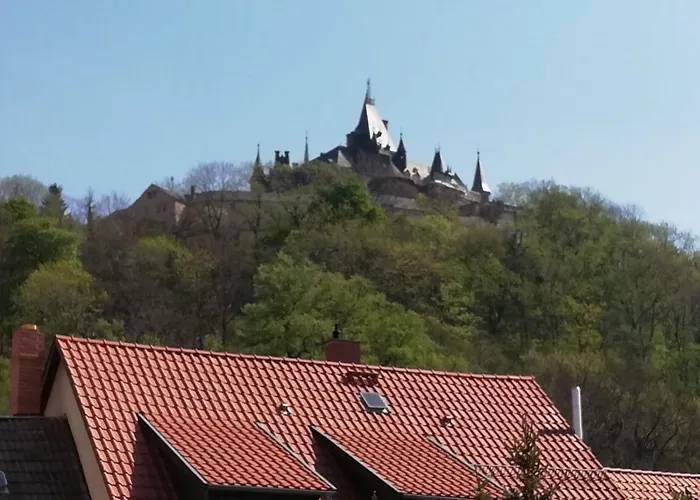 The 90's Deluxe Apartment